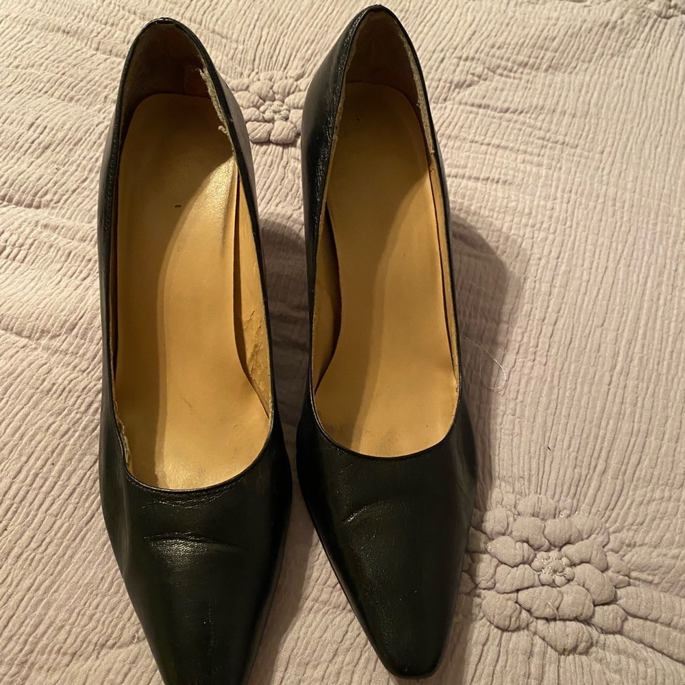 Pumps - Picture 6 of 6
